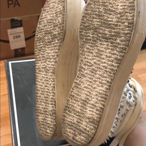 Mia white canvas sneaker with silver stuns size 8 - Picture 6 of 6